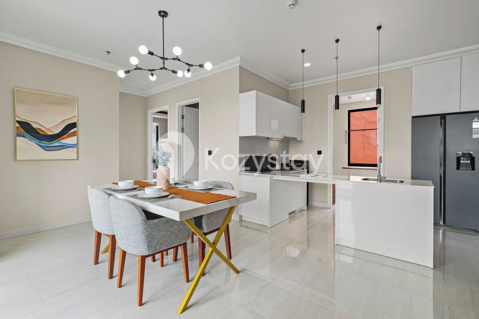 Apartment, 3 Bedrooms, Balcony, City View | Dining room