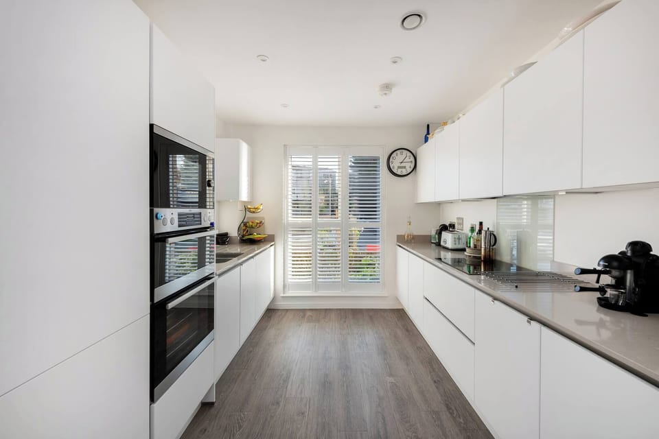 Apartment, 3 Bedrooms, Balcony | Interior