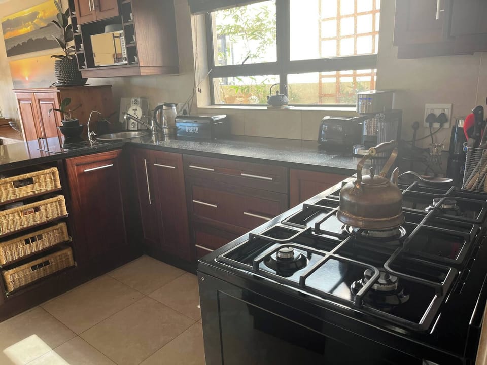 House, 3 Bedrooms, Smoking, Private Pool | Interior