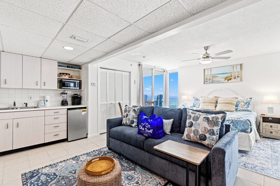 Studio Suite, 1 King Bed with Sofa bed, Balcony, Ocean View (Long Beach Resort 4-1107E) | Living area | 42-inch flat-screen TV with digital channels