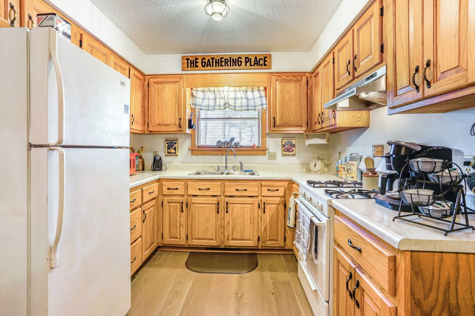 House (2 Bedrooms) | Interior