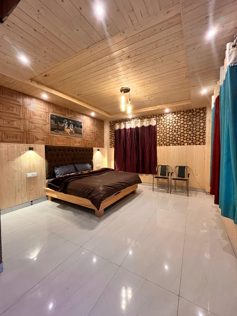 Deluxe Twin Room, Balcony, Mountain View | Free WiFi