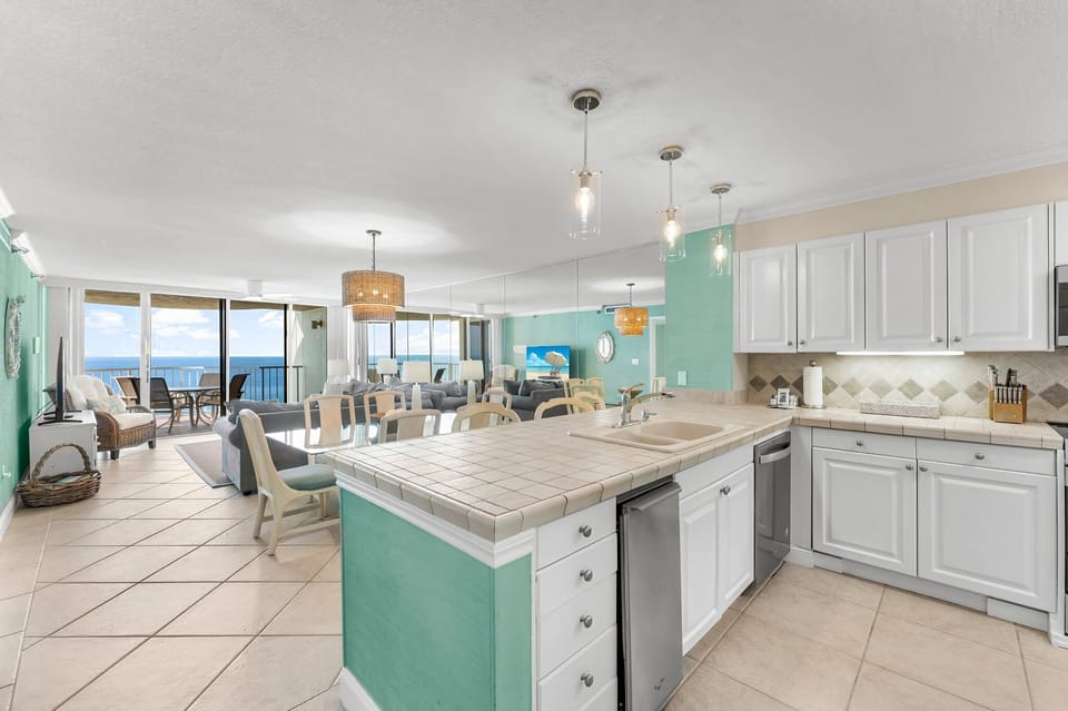 Open Concept Kitchen, Dining, and Living Areas