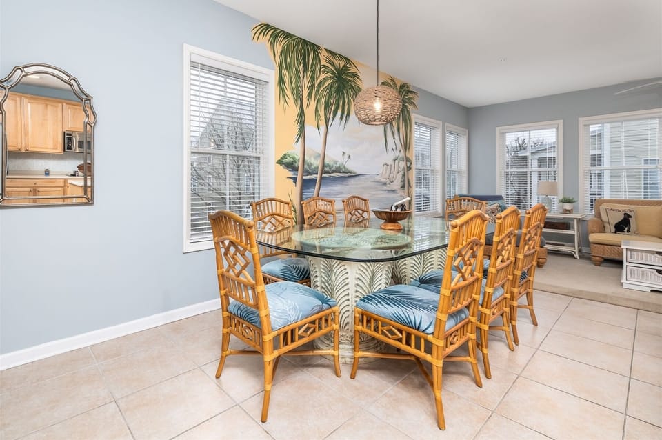 Sunset Island 26 Beach Side Drive Dining Area