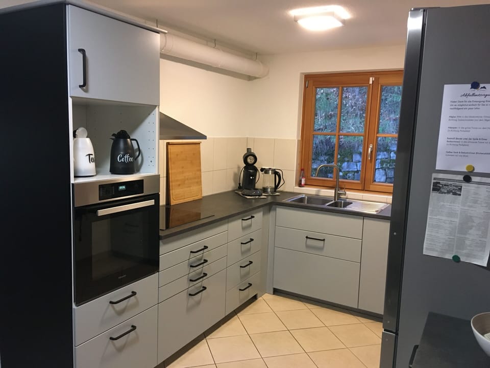 Classic Condo, 3 Bedrooms, Non Smoking, Garden View | Private kitchen