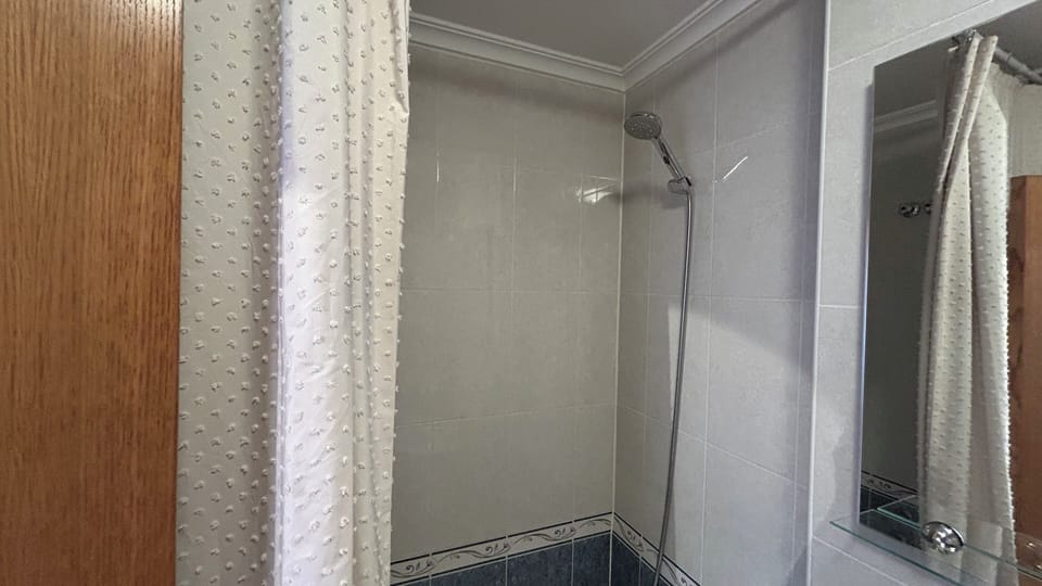 Zamora Bathroom Shower&Bath