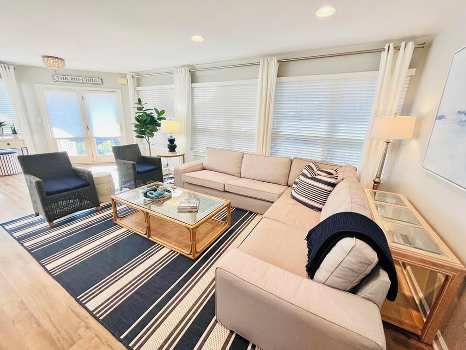 House, Multiple Beds, Patio, Garden View | Living area