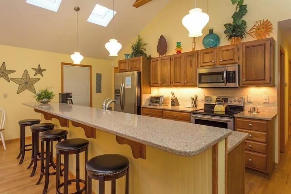 House, Multiple Beds, Kitchen, Garden View | Private kitchen | Coffee/tea maker