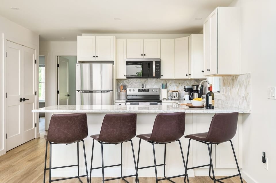 Modern, Well-Appointed Kitchen