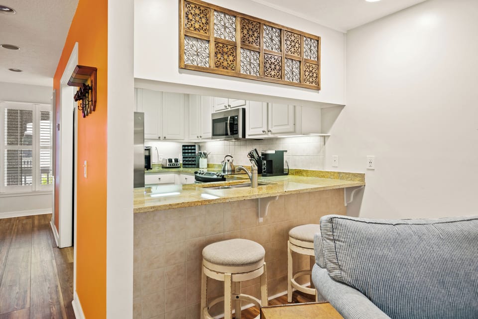 Breakfast bar with seating for two