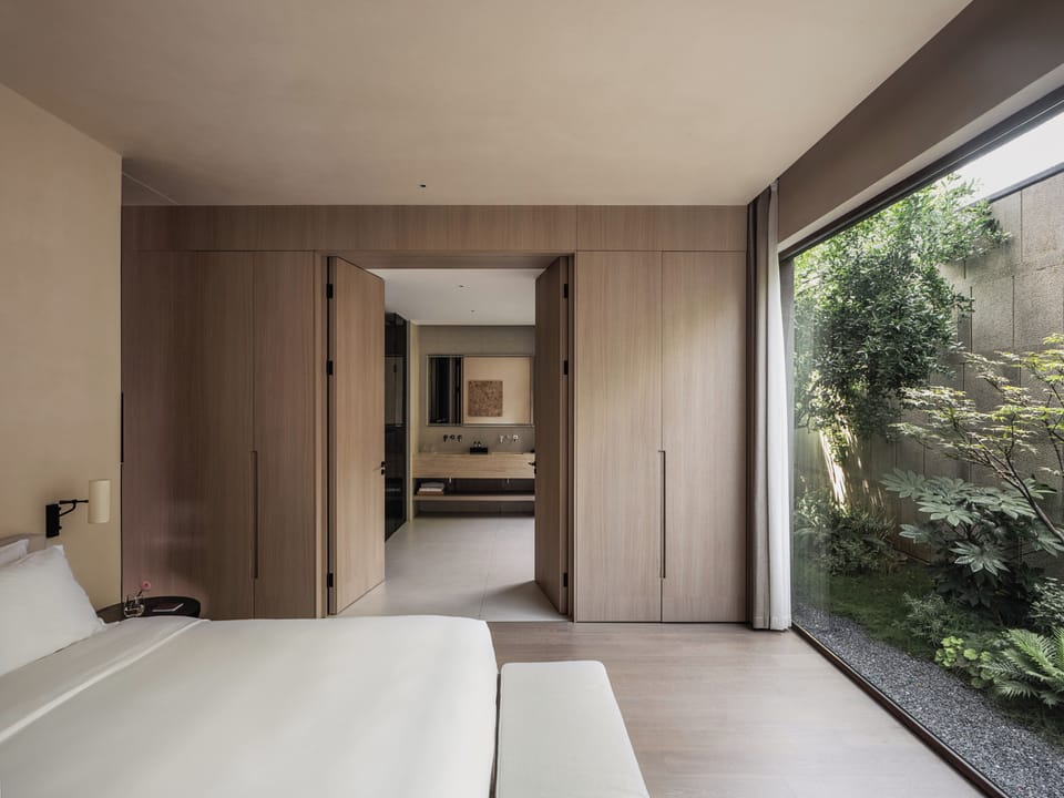 Luxury Suite, 1 King Bed, Non Smoking, Garden View | In-room safe, laptop workspace, blackout drapes, soundproofing