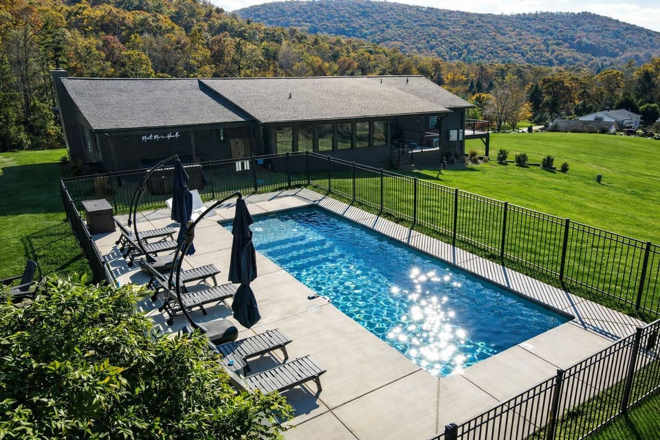 Private Fenced In Pool