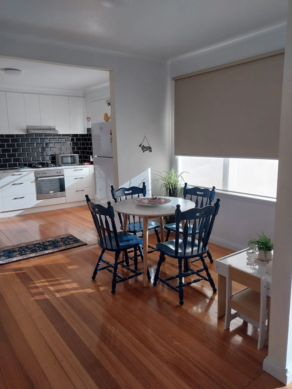 Dining area with table & chairs