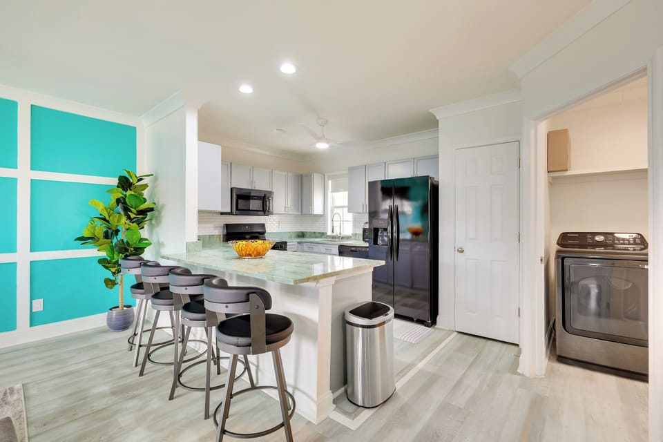 Kitchen | 1st Floor | Cooking Basics | Combo Drip/Single-Serve Coffee Maker