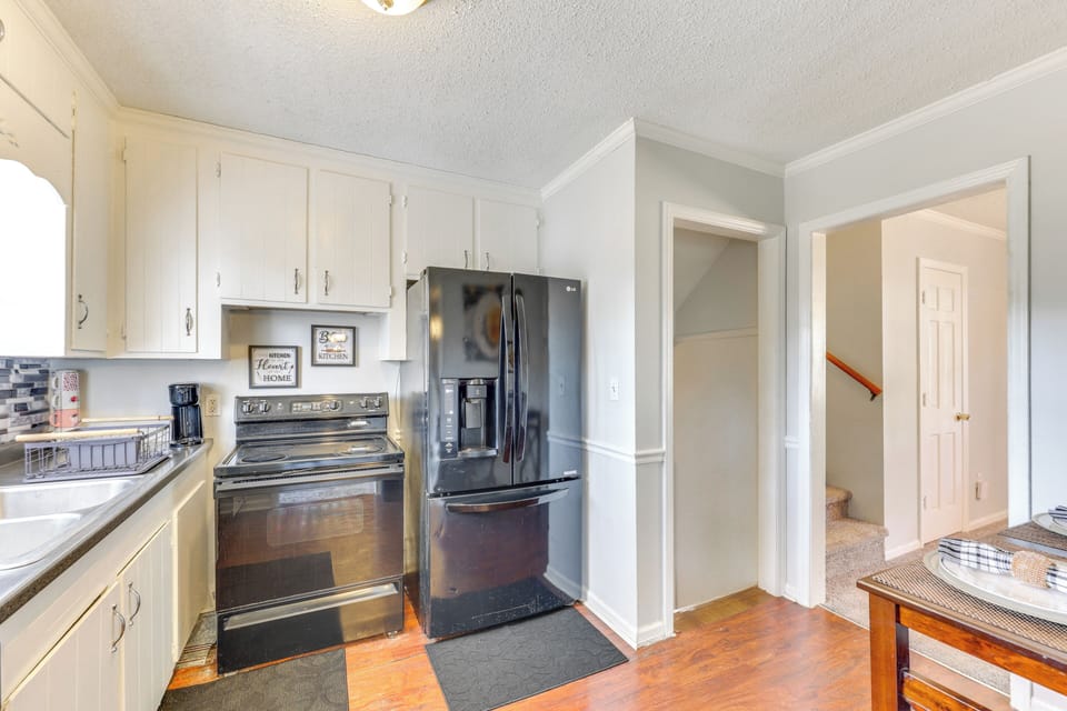 Kitchen | 1st Floor