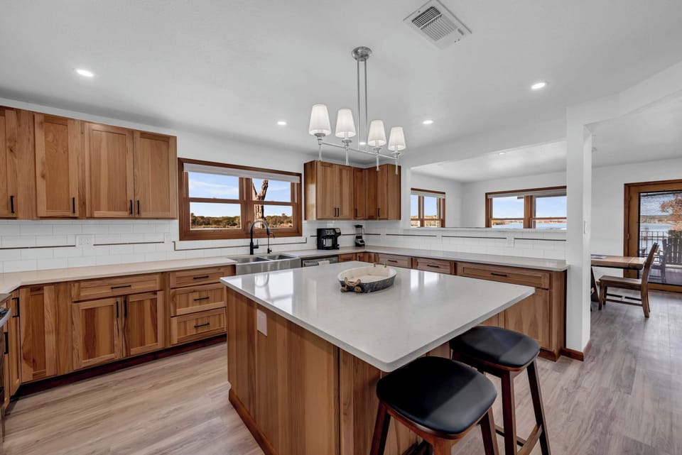 Additional seating at the kitchen island
