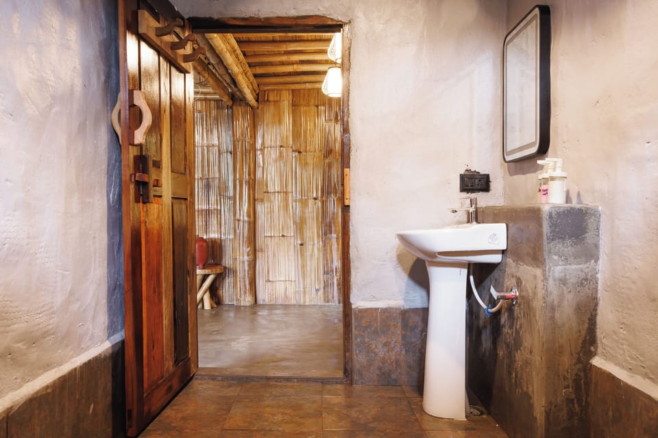 Tokyo - River Front room | Bathroom