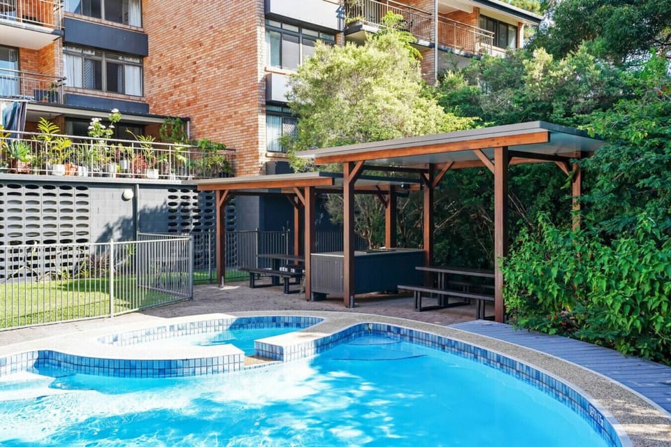 Shared pool area