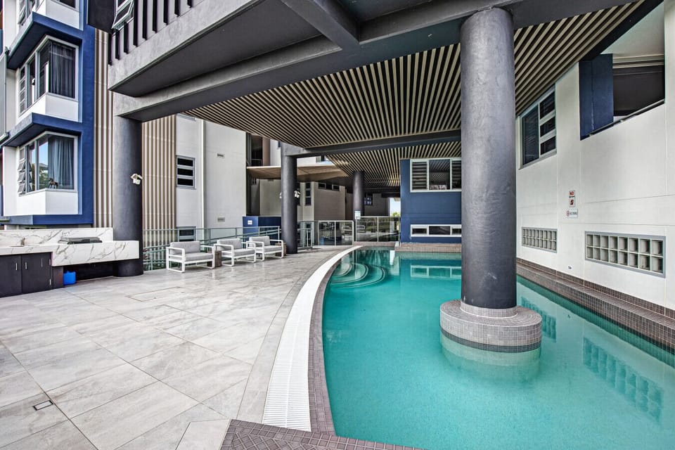 Shared pool area