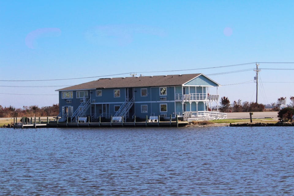 Exterior of Fin n Feather Waterside Inn
