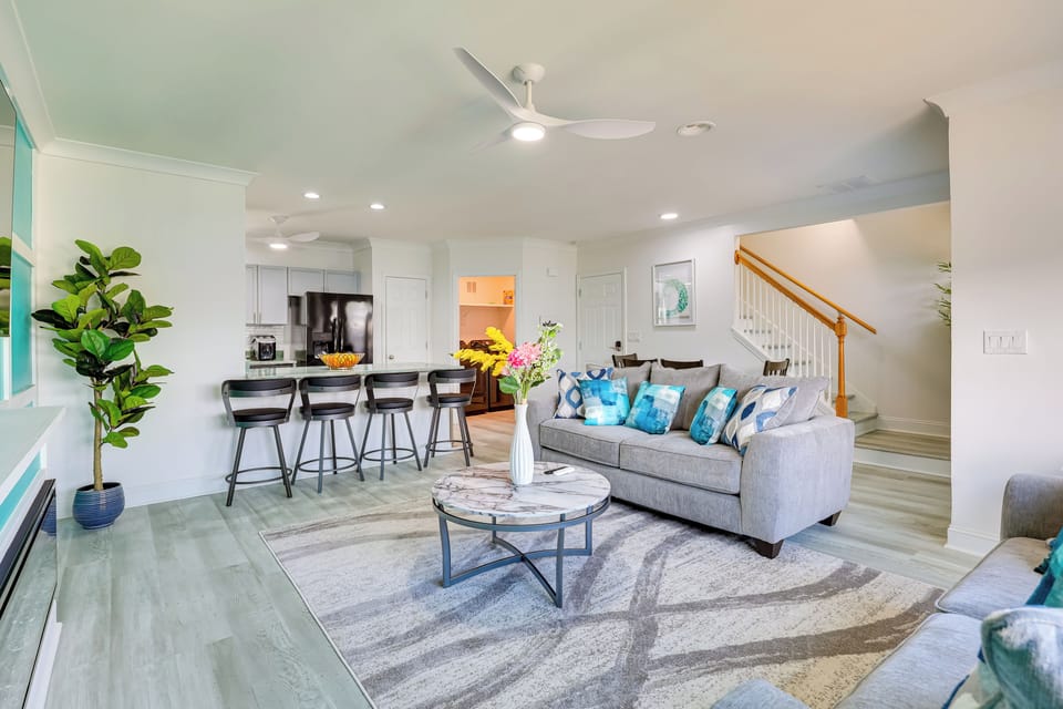 Apartment (2 Bedrooms) | Front of property