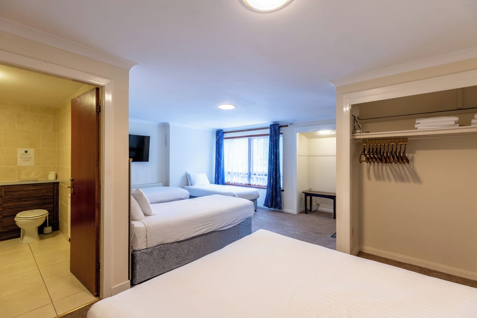 Family Quadruple Room | Free WiFi