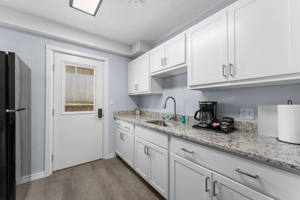 Condo, 3 Bedrooms | Private kitchen | Coffee/tea maker, fridge