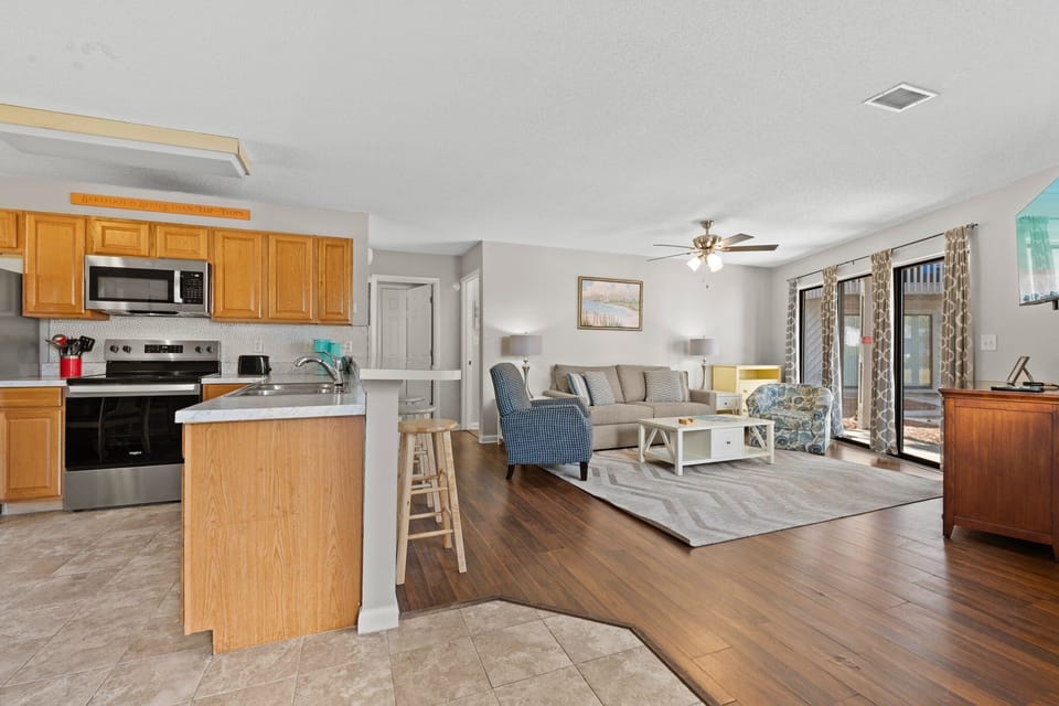 285 Payne Street, #12