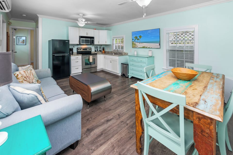 Can you feel the Key West vibe here?