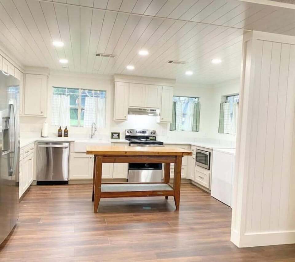 Newly renovated kitchen with all new appliances