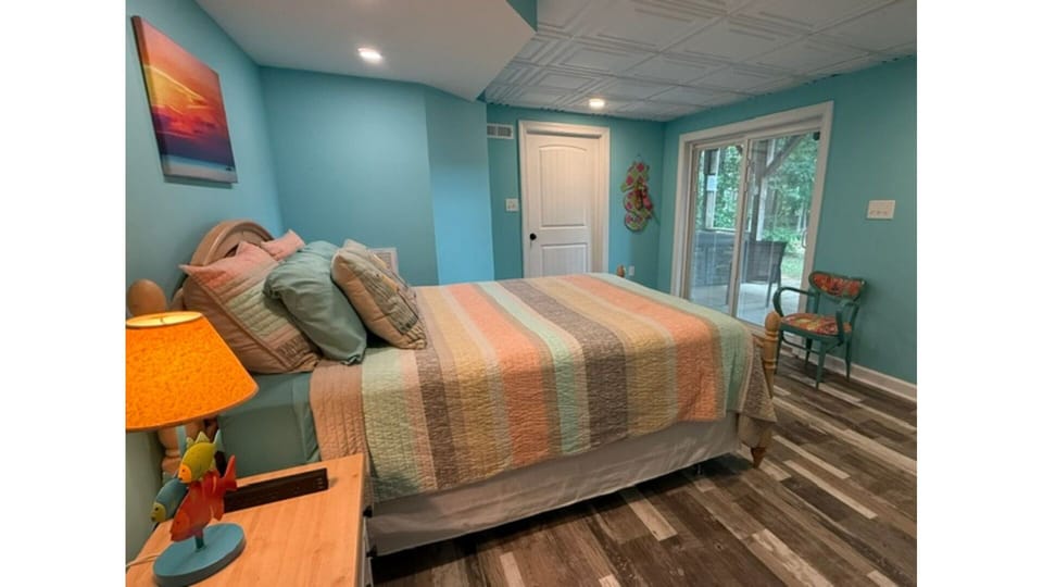 Queen Bed