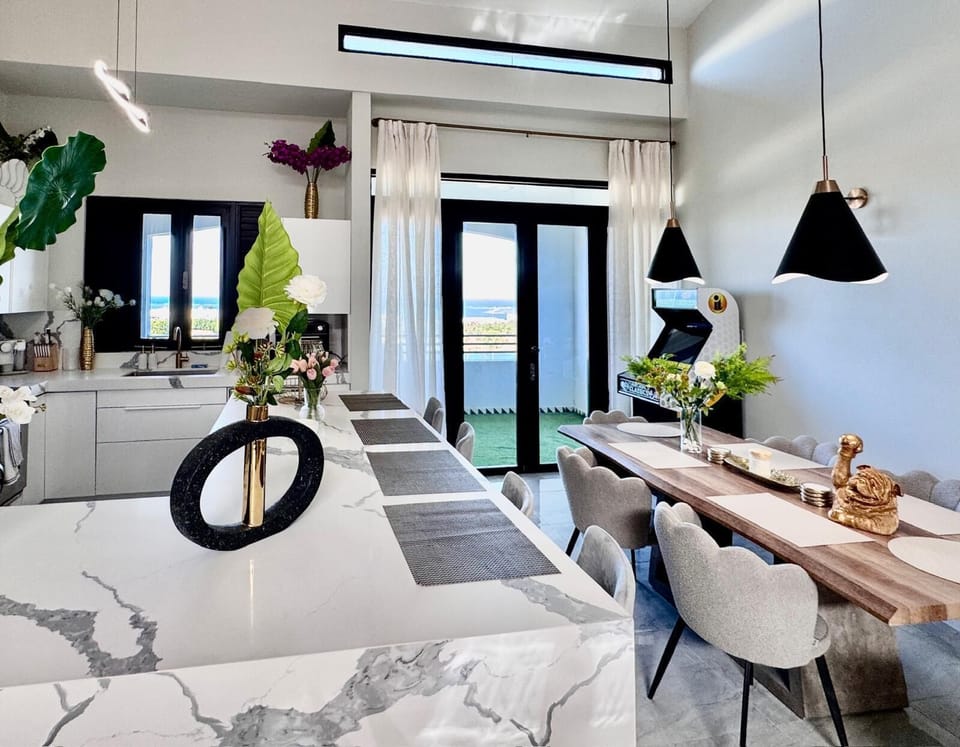 Marble kitchen island and dining area