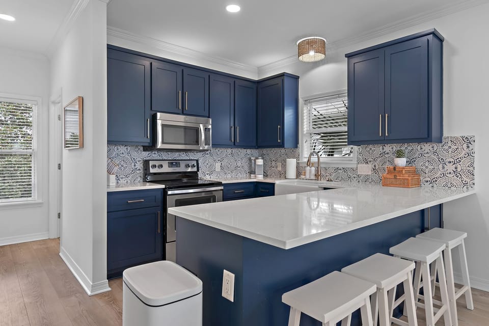 Updated Fully Loaded Kitchen
