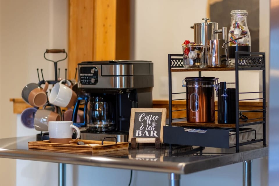Gourmet coffee, tea and hot-chocolate bar...Peet`s ground, K-cups, nespresso pods, hot water, wide selection of tea and sweeteners, honey sticks, and more!