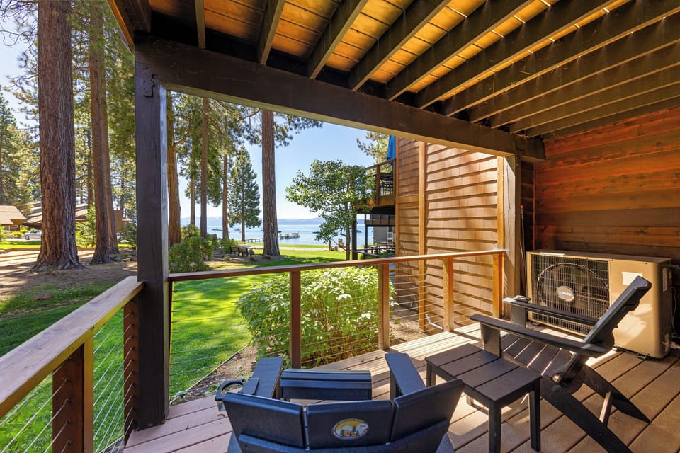 Outside deck attached to Master bedroom 
