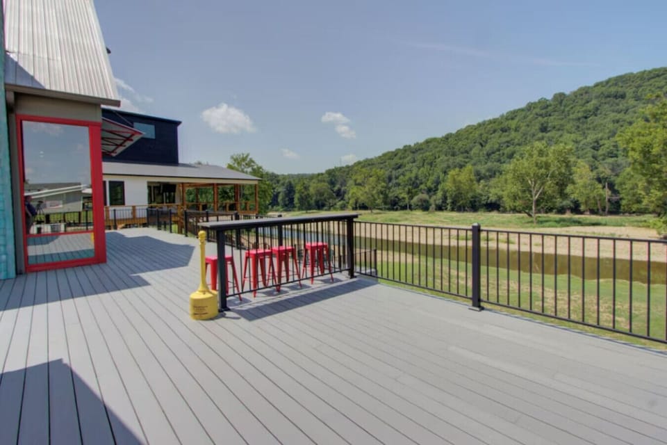 Riverfront Cabin