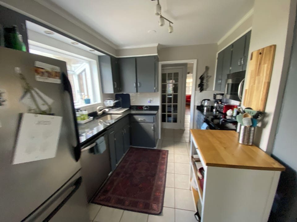 Kitchen. 