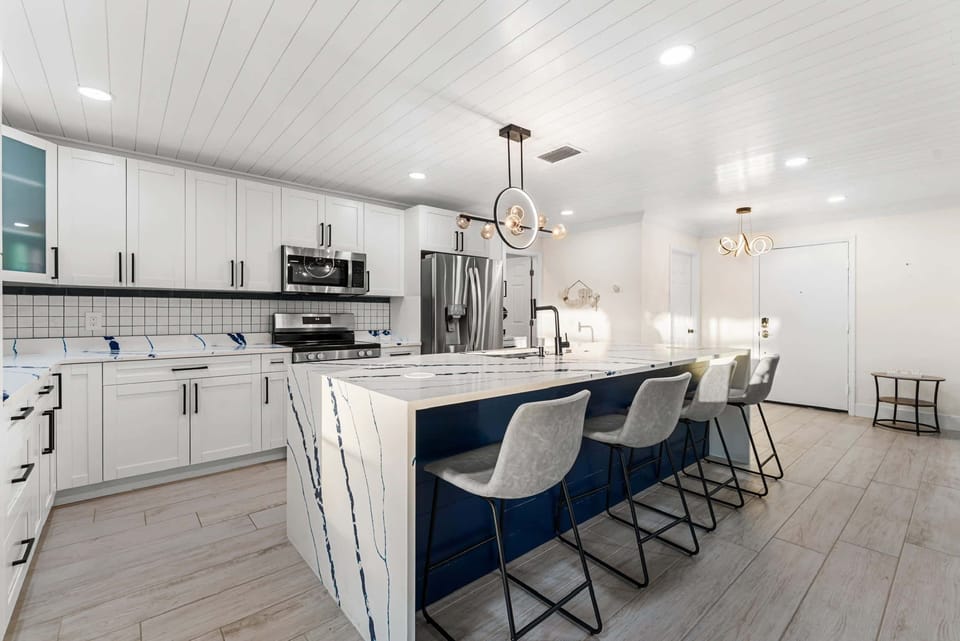 Chef’s playground unlocked! Whip up gourmet meals, midnight snacks, or just admire how effortlessly stylish your cooking space can be. Bonus: no judging if cereal counts as dinner.