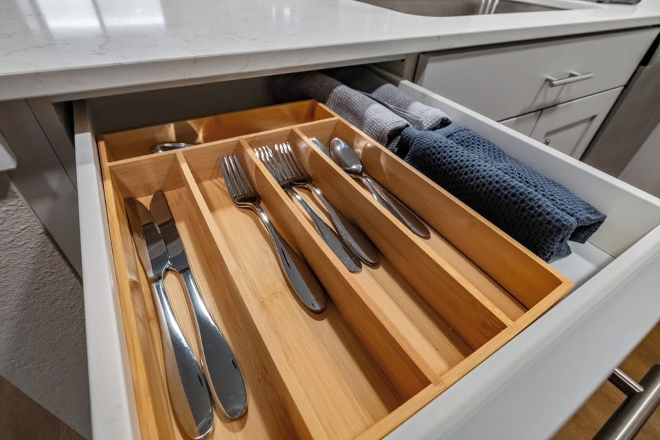 Fully stocked kitchen. So, you can have more time having fun! 