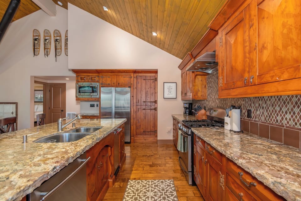 Kitchen 2
