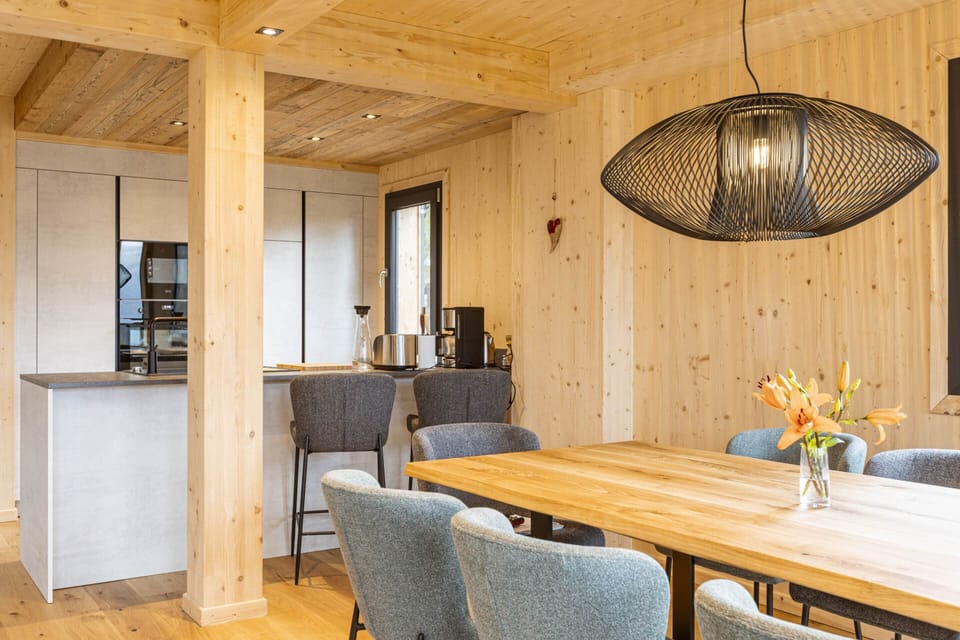 Chalet | Dining