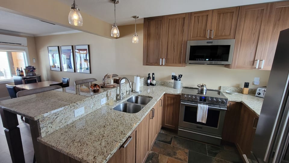 Lots of space to entertain your friends and family