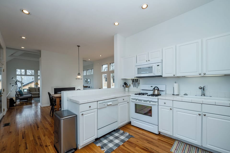 Fully Stocked Kitchen