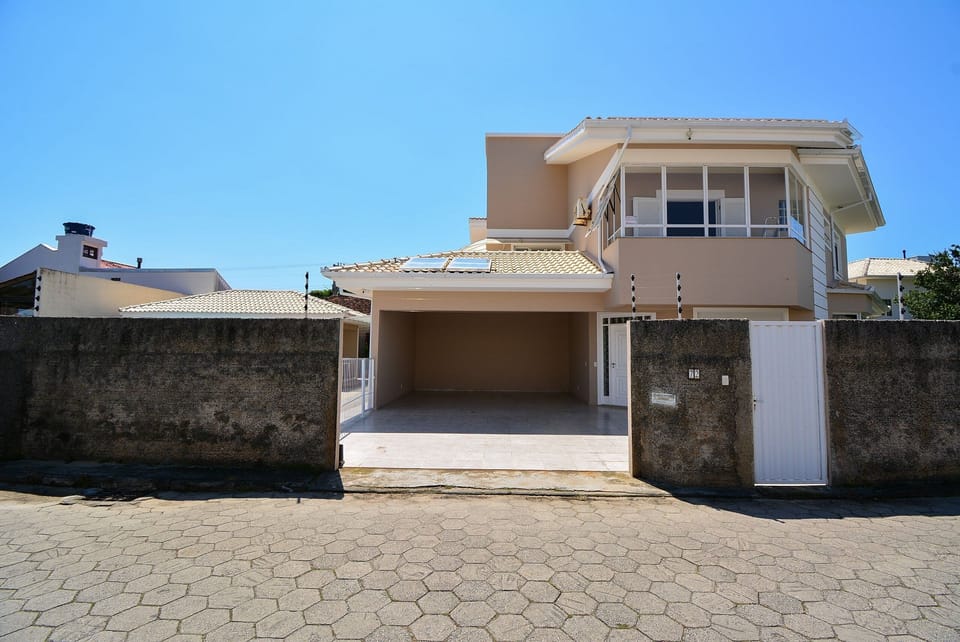 Villa | Exterior