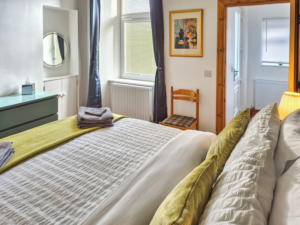Double bedroom | Lena&rsquo;s Corner, Dunoon