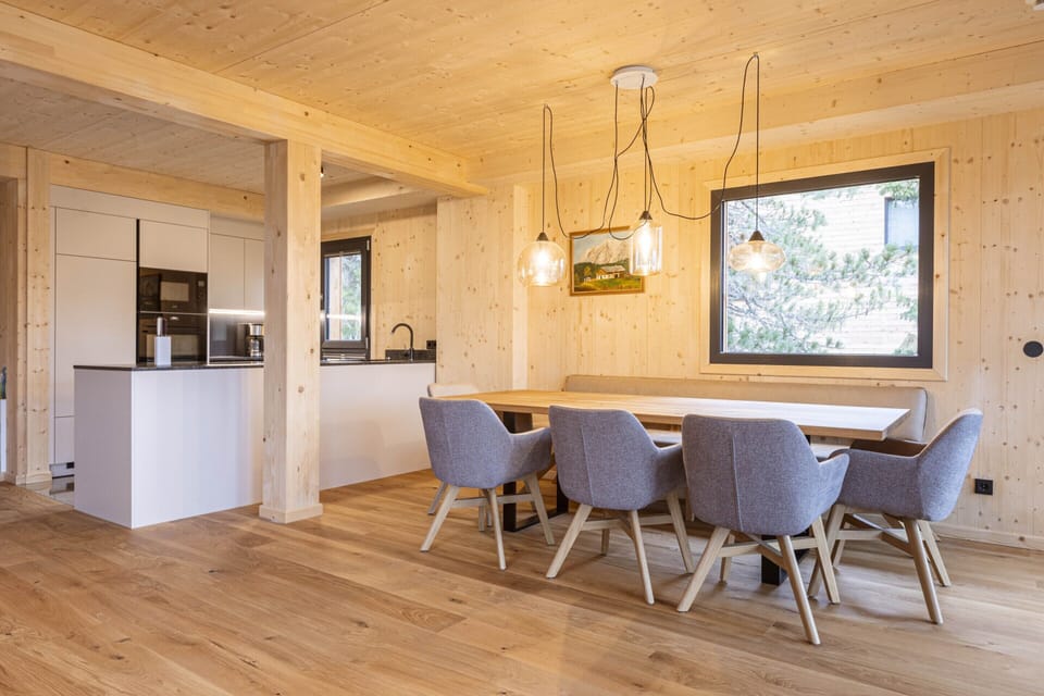Chalet | Dining