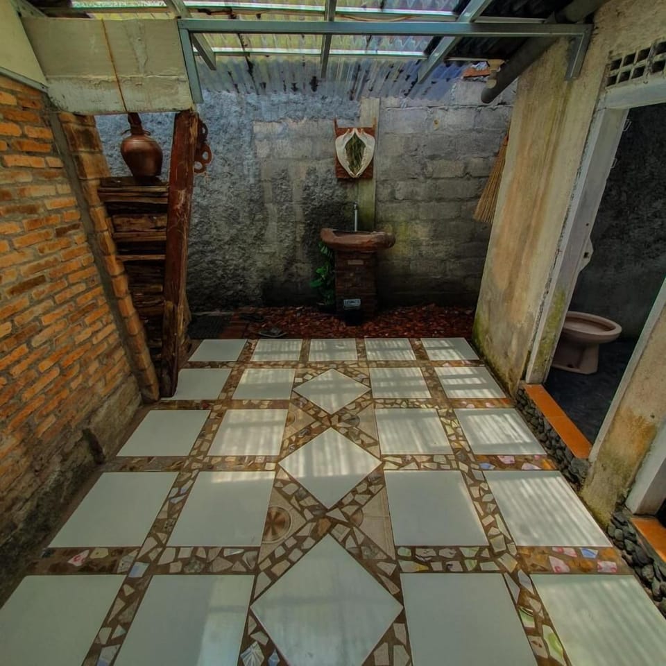 Standard Single Room, Balcony | Bathroom