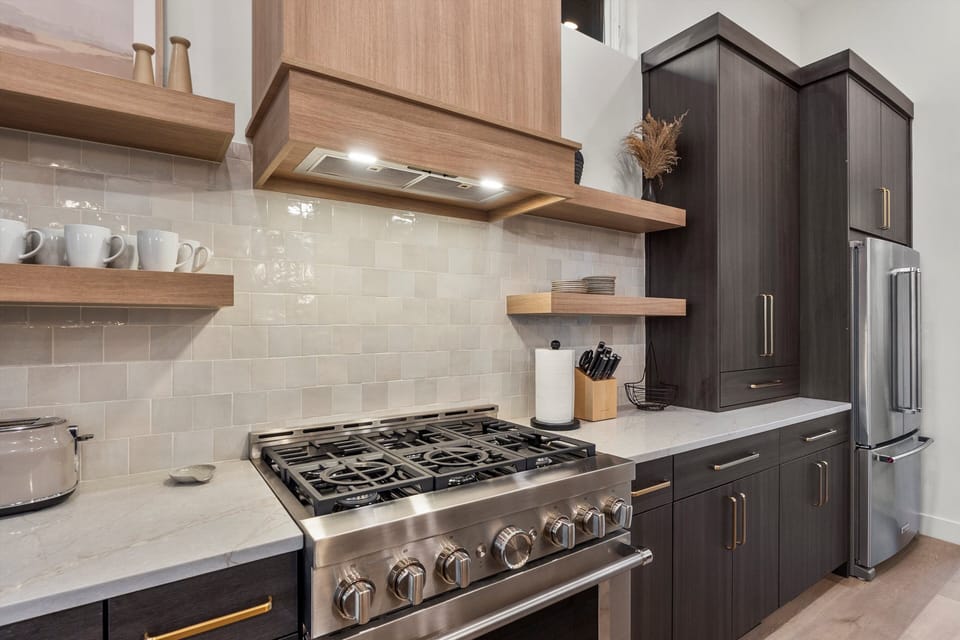 Professional 36" Range with six burners
