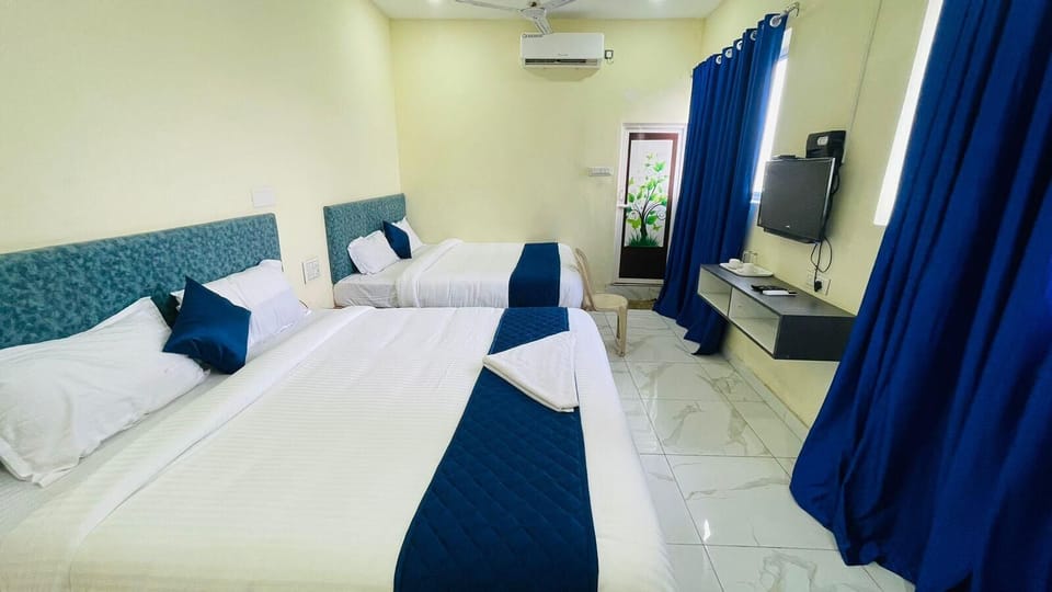 Superior Suite | Desk, free WiFi