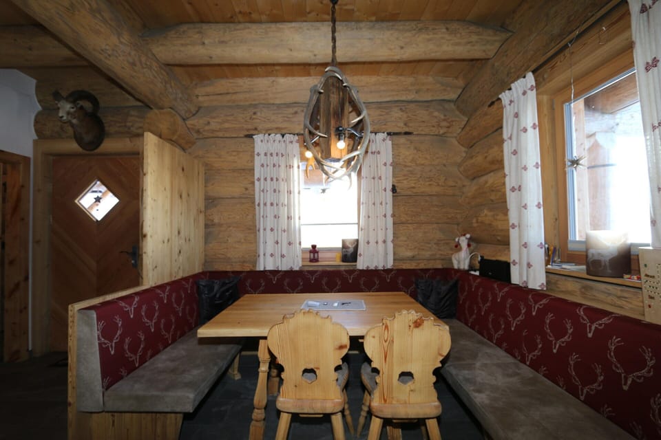 House | Dining